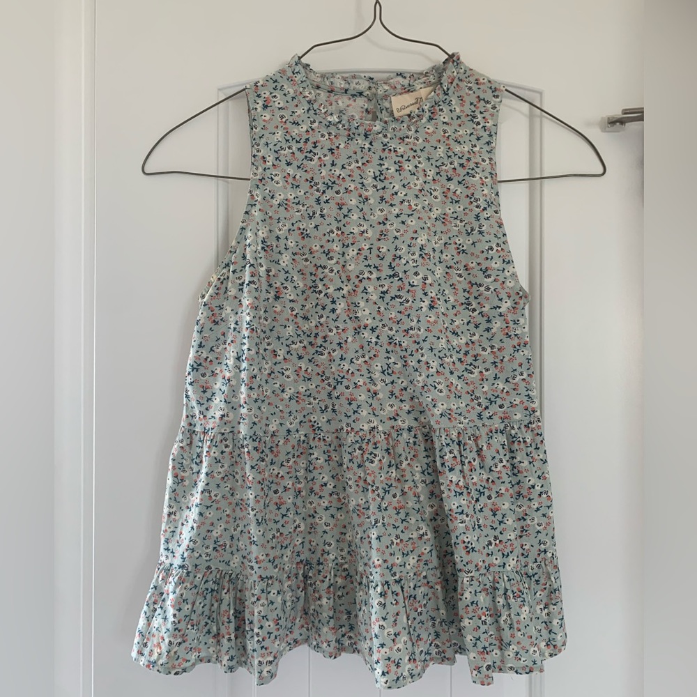 Universal Thread Peplum Floral Sleeveless Blouse